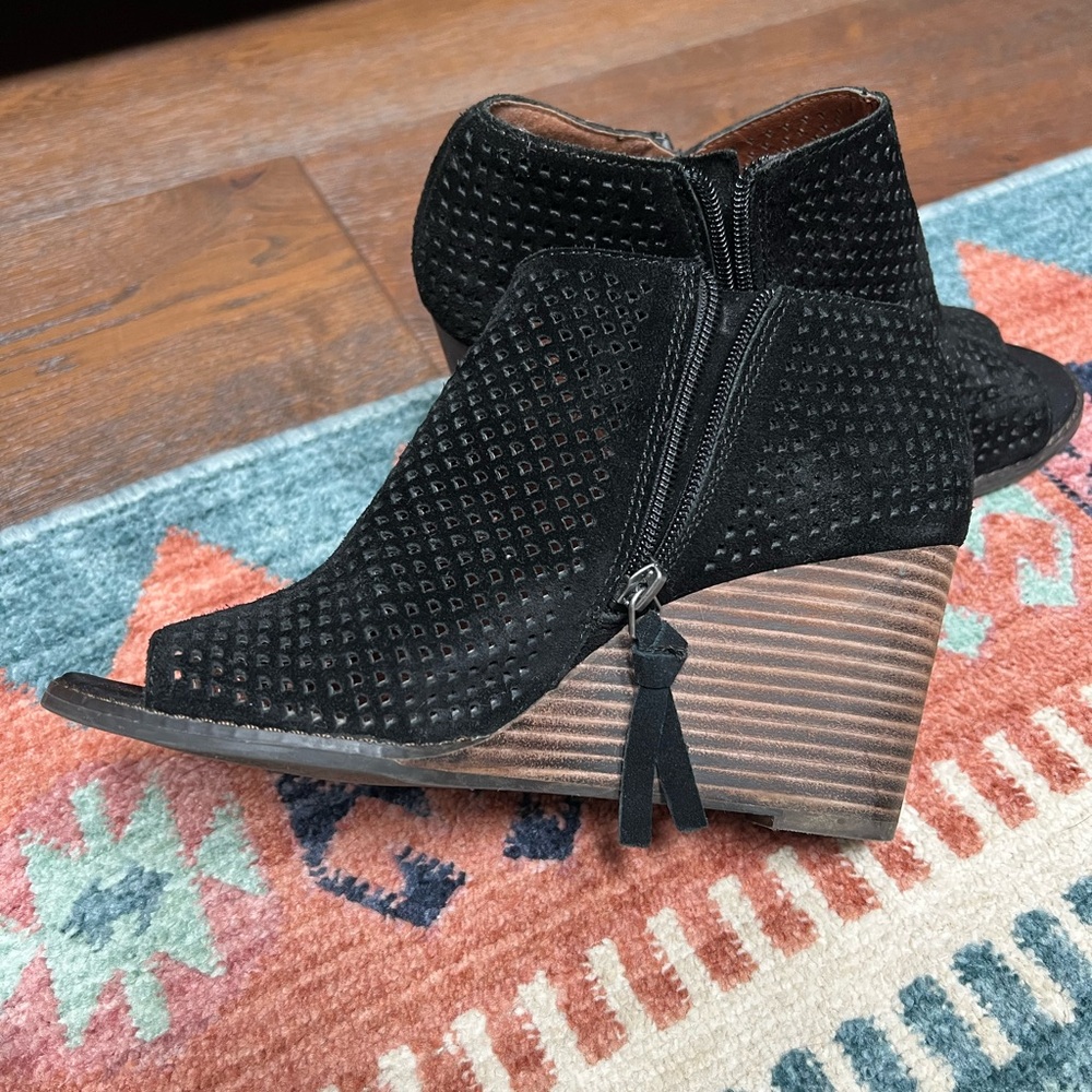 Lucky Brand wedge Booties - Picture 3 of 9